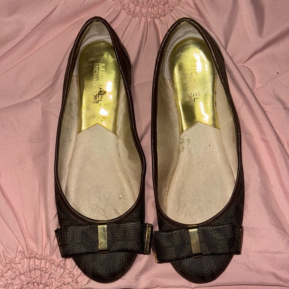 Michael Kors flats 🥿